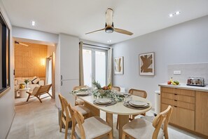 Apartment | Dining