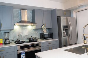 Microwave, oven, stovetop, dishwasher