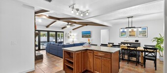 Fantastic 4-bedroom house with AC in Lakeland