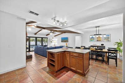 Fantastic 4-bedroom house with AC in Lakeland
