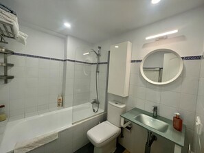 Apartment, 2 Bedrooms, Smoking, Balcony | Bathroom - Precioso Apartamento Cerca de Marbella con Vistas y Playa (Mijas)