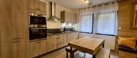 Microwave, oven, dishwasher