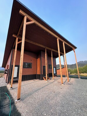 Exterior - Adventure Basecamp Modern Alpine Home Near Jackson (Alpine)