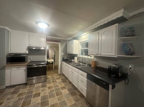 Microwave, oven, stovetop, dishwasher