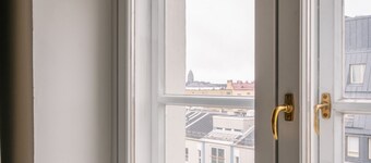 Modern Top-Floor Apt. in Helsinki