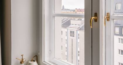 Modern Top-Floor Apt. in Helsinki