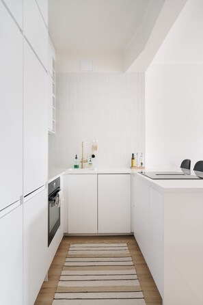 Superior Apartment, 1 Queen Bed with Sofa bed, City View | Private kitchen | Full-size fridge, microwave, oven, stovetop