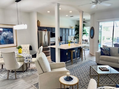 Spring Run Golf Club Villa 3BR 2BA w/pool on 1st hole has golf club amenities