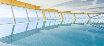 5 Luxury Apt - Sea views