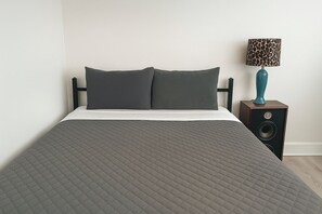 Floor plan - Detroit 4BR Home Bathtub & Pet Friendly Stay (Detroit)