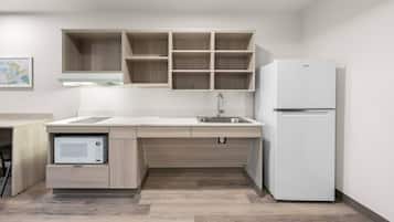 Suite, 2 camas de matrimonio, accesible para personas con discapacidad, no fumadores | Escritorio, cortinas opacas, wifi gratis y ropa de cama