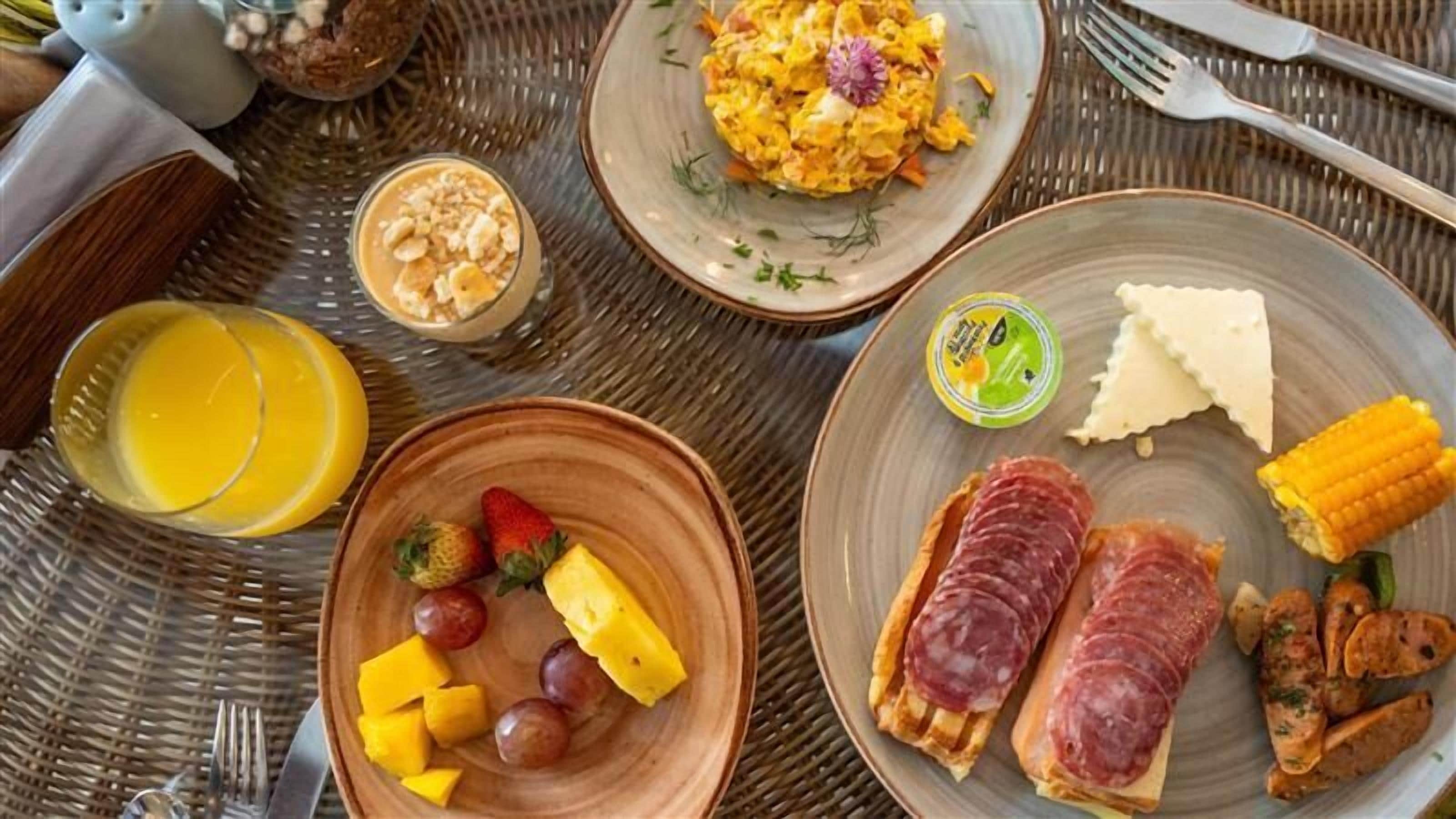 뷔페 아침 식사