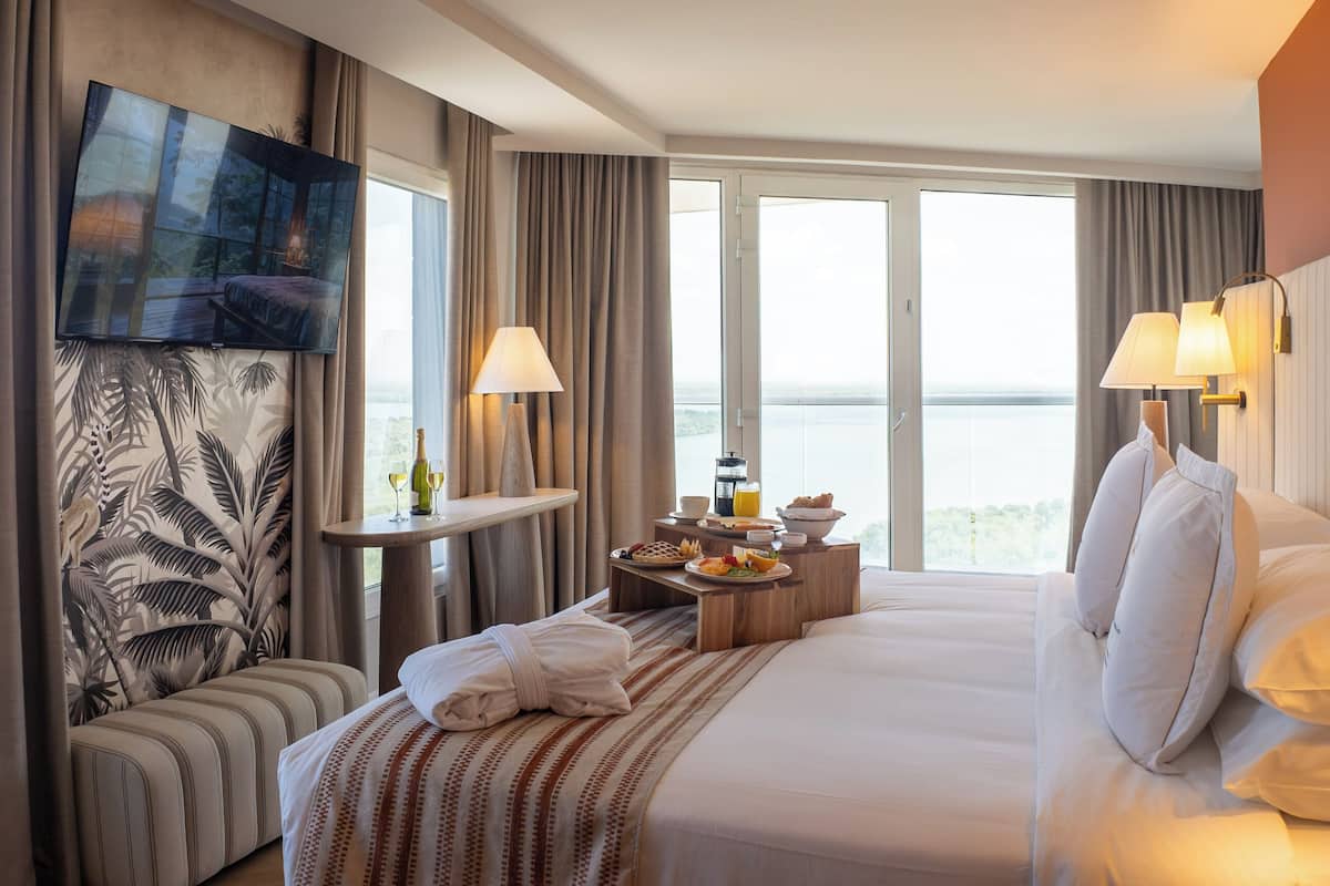 Presidential Suite, 1 King Bed, Non Smoking, Balcony