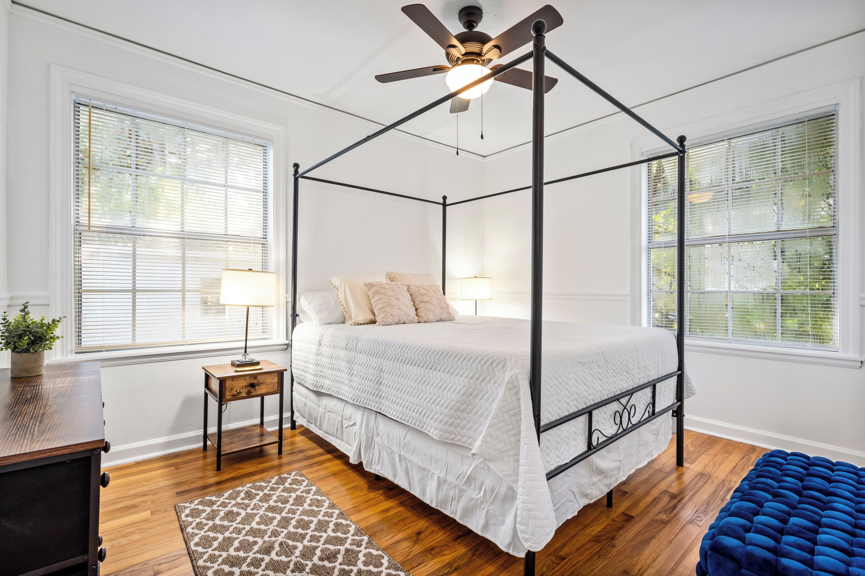 3 chambres, fer et planche à repasser, accès Internet, draps fournis