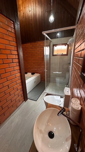 Chambre Double Deluxe | Salle de bain