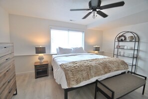 2 bedrooms, desk, iron/ironing board, free WiFi