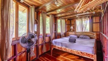 1 quarto, berço de viagem, Wi-Fi (sobretaxa), roupa de cama