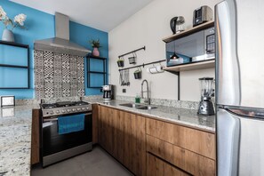 Fridge, microwave, oven, stovetop