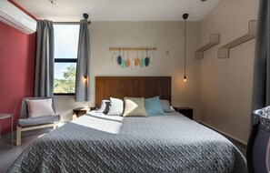 2 bedrooms, desk, iron/ironing board, travel cot