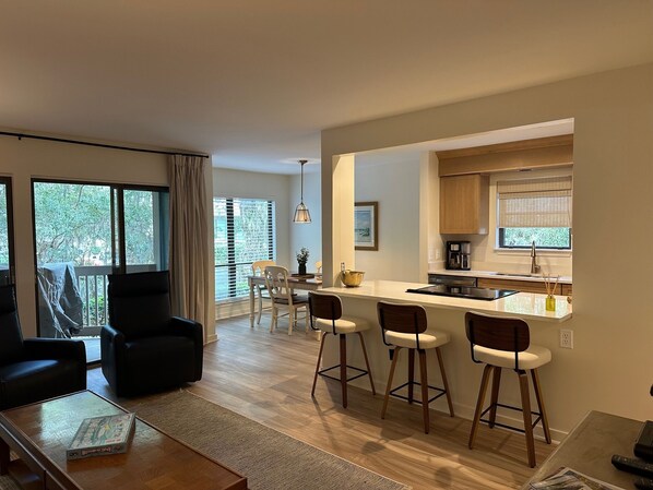 Interior - Completely renovated Lighthouse Tennis Villa (Hilton Head Island)