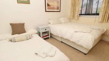 3 Schlafzimmer, individuell dekoriert, individuell eingerichtet