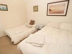 3 bedrooms, individually decorated, individually furnished, free WiFi