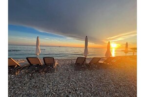 Beach - Villa Salteria 3, heated pool, private territory, pinery (Rovinj)