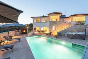 Indoor pool, outdoor pool