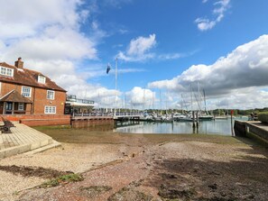 Marina - The Old House (Southampton)
