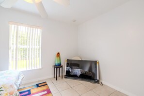 1 bedroom, WiFi, bed sheets, wheelchair access