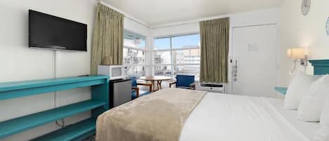 Standard Double Room, Partial Ocean View