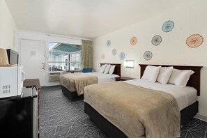 مكتب ومساحة عمل للكمبيوتر المحمول وواي فاي مجانًا