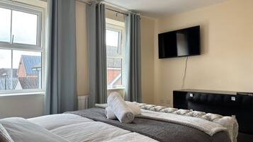 4 makuuhuonetta, internet, vuodevaatteet