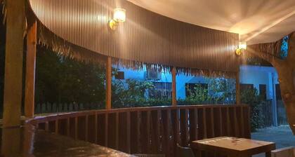 Luk inn at huraa