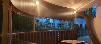 Luk inn at huraa