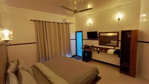 In-room safe, desk, free WiFi - Luk inn at huraa (Huraa)