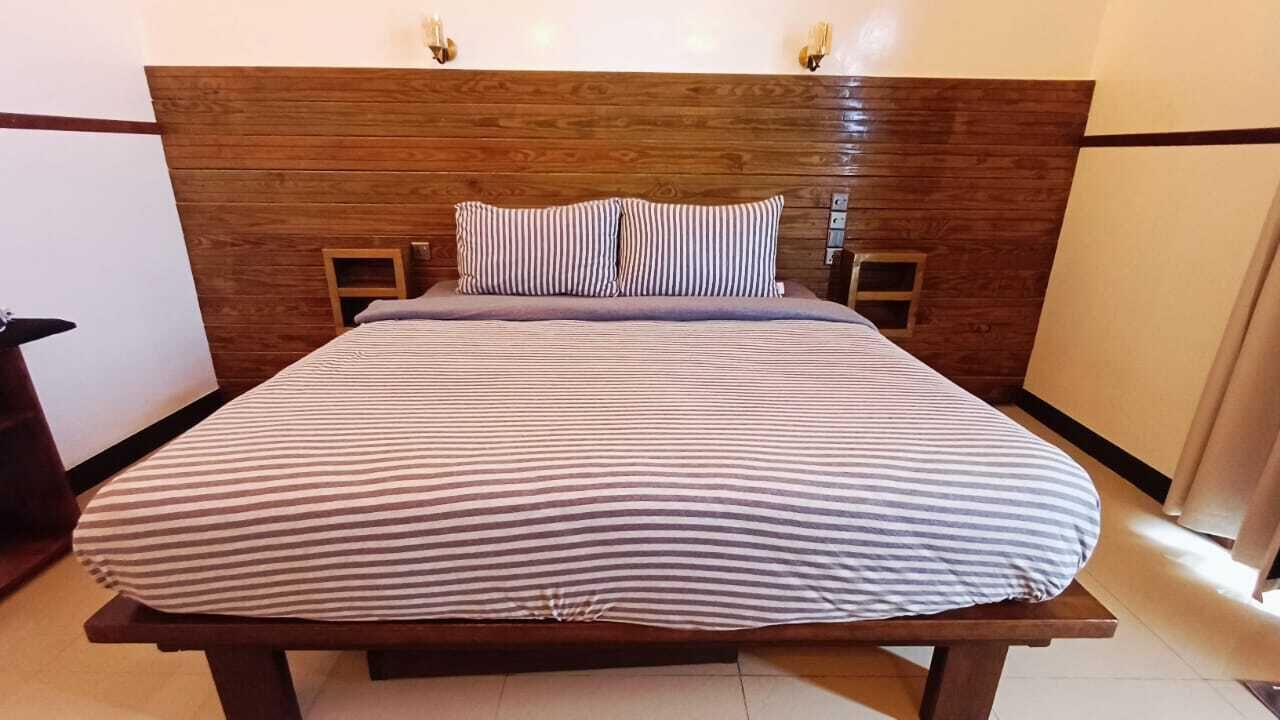 Caja de seguridad en la habitación, escritorio y wifi gratis 