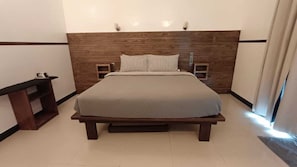 Caja de seguridad en la habitación, escritorio y wifi gratis