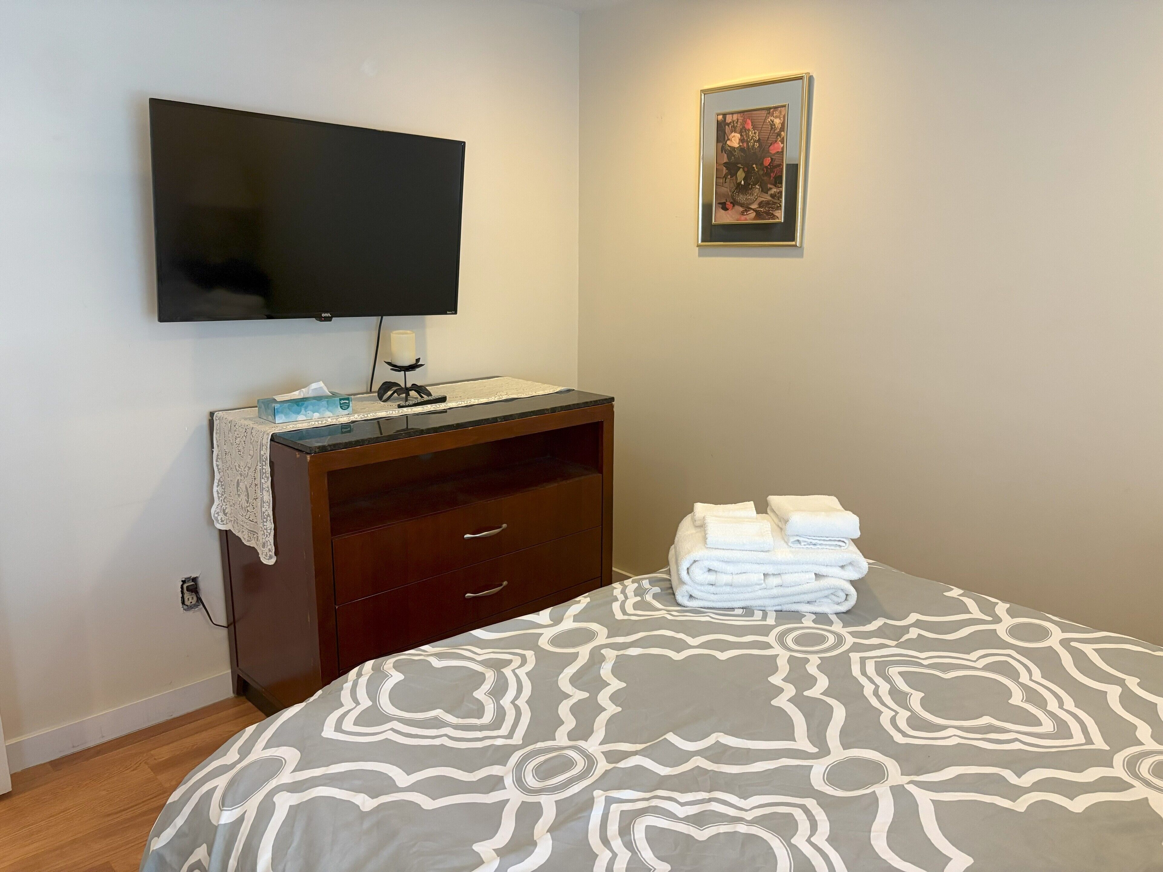 2 bedrooms, WiFi, bed sheets