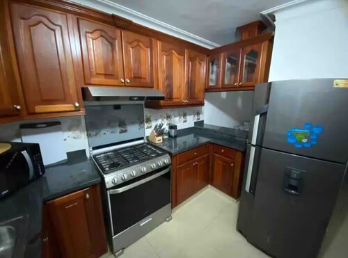 3-bedroom apartment in charming Baní with AC