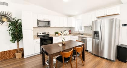 Entire Spacious and beautiful 5 Bedroom House
