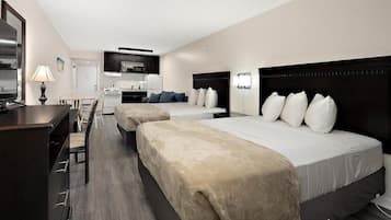 Een bureau, een laptopwerkplek, gratis wifi