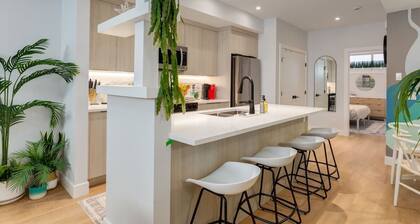 1BR/1BA Apartment | King Casper Mattress | Sleeps 4