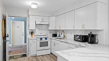 Microwave, oven, stovetop, dishwasher