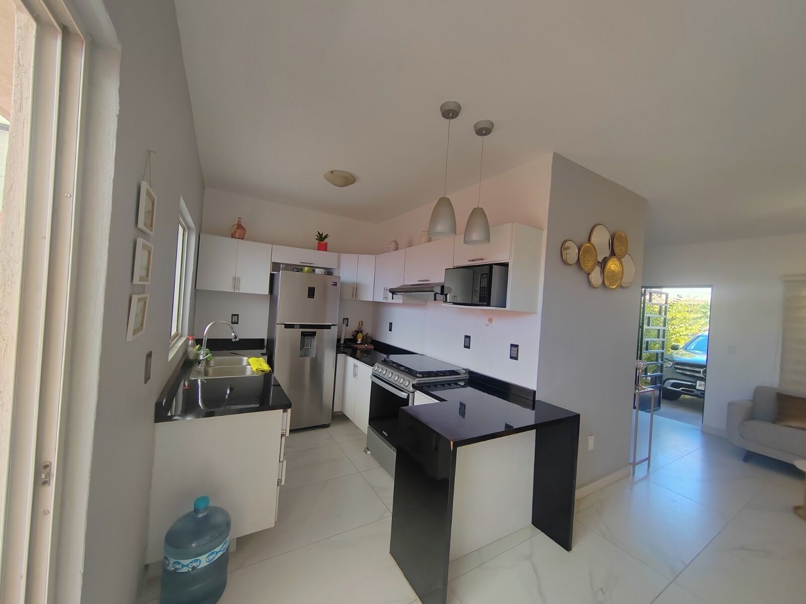 Mikroaaltouuni, uuni