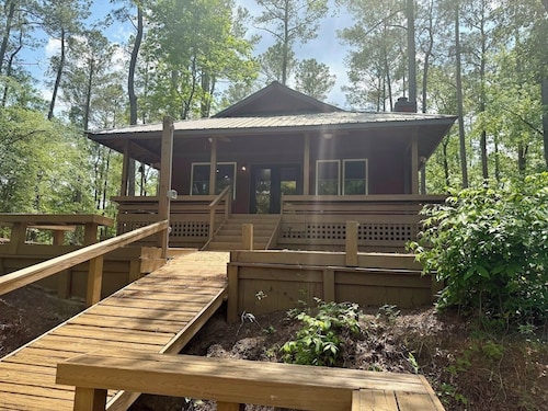 Beautiful 2-bedroom house on the Cape Fear River