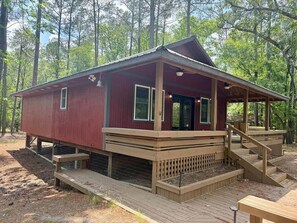 Unclassified image, 2 of 27, button