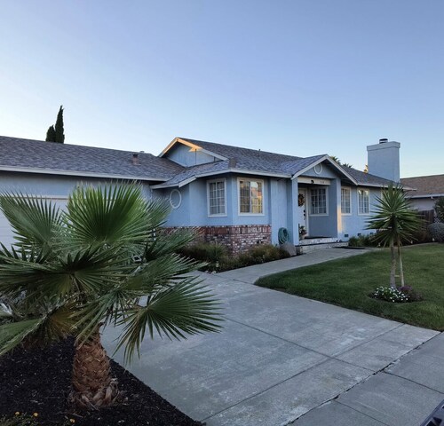 Napa Valley Charm: Cozy 3BD 2BA 20-50 Min to Wineries & San Francisco