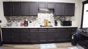 Private kitchen - Charming Home Away in Louisville (Louisville)