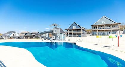 20% Off-Family & Luxury Home-Indoor Pool-Game Room